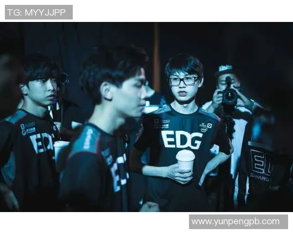 EDG在世界大师赛中的战术表现分析与深度点评 EDG在世界大师赛中的战术表现分析与深度点评