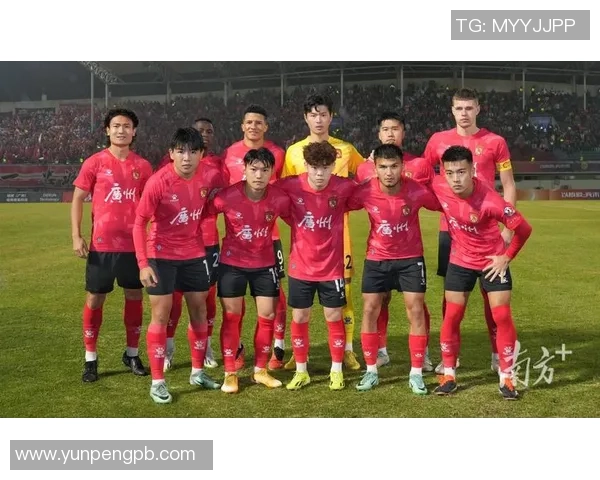 广州足球队技术实力再创新高引发全国关注与热议 广州足球队技术实力再创新高引发全国关注与热议