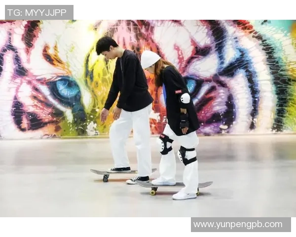 深圳滑板队的边路渗透战术解析与实战应用探讨 深圳滑板队的边路渗透战术解析与实战应用探讨